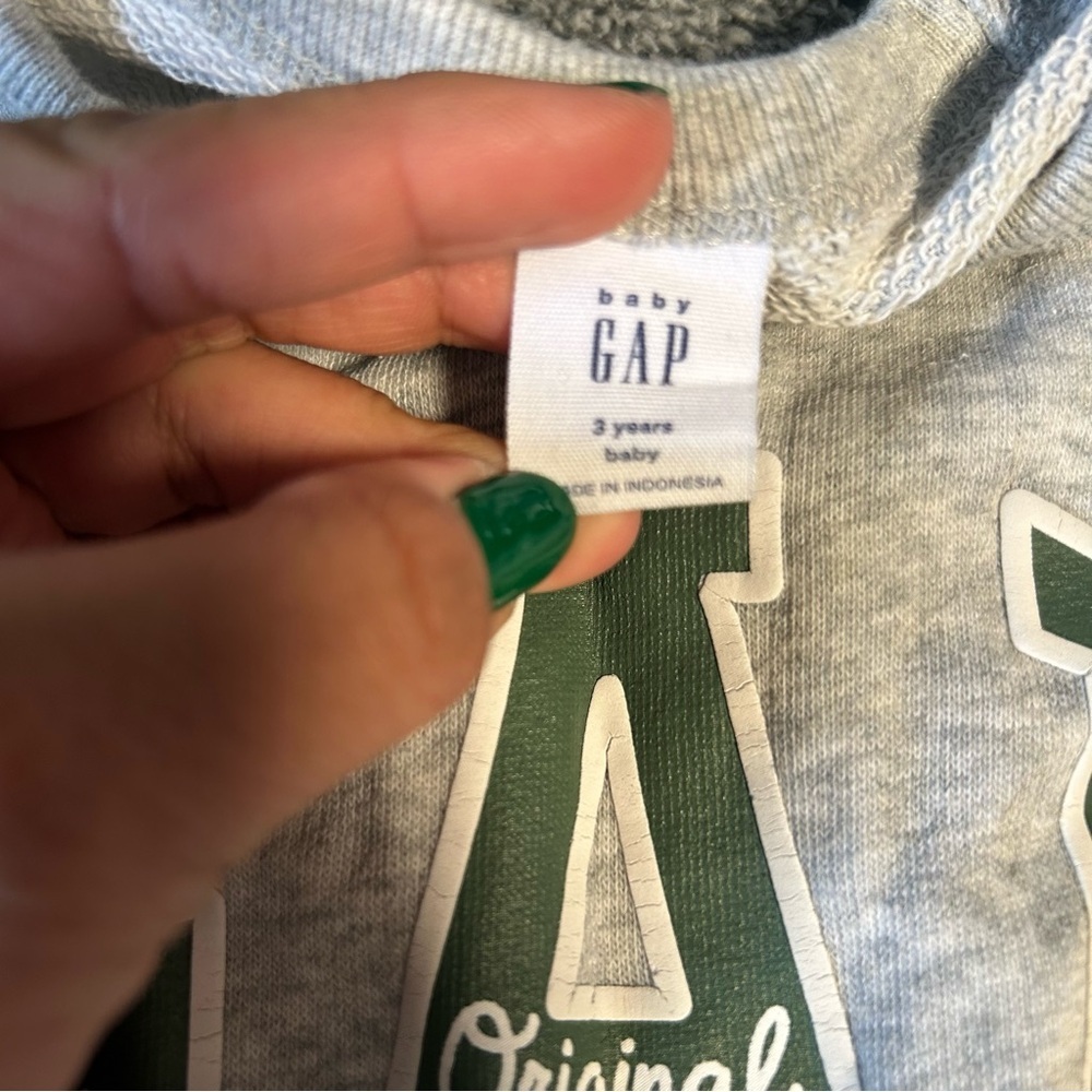 GAP - Kid’s Long Sleeve - Picture 3 of 4
